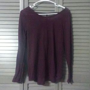 LONG SLEEVE. Lightweight top. Size small.